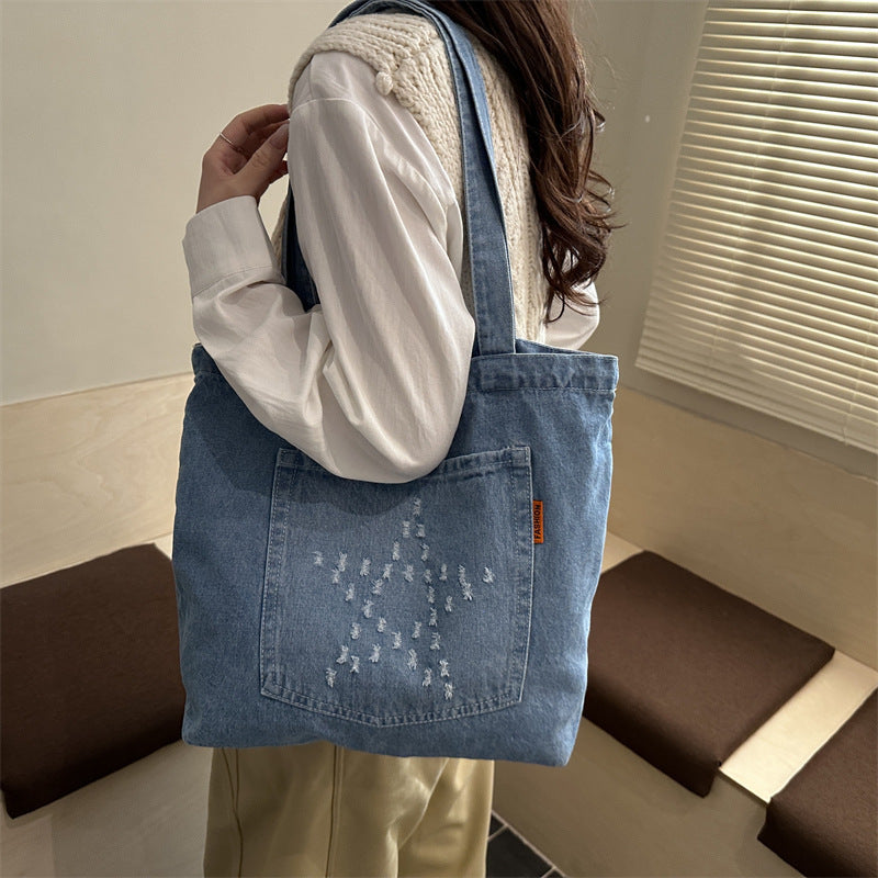 Damen Denim Beuteltasche mit niedlichem Tieranhänger Nord Taschen