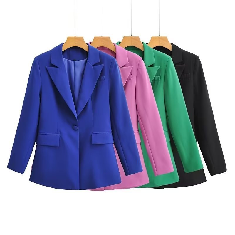 Damen Figurschmeichelnder Ein-Knopf-Blazer im modernen Oversize‑Cut mit Reverskragen und Pattentaschen Nord Taschen