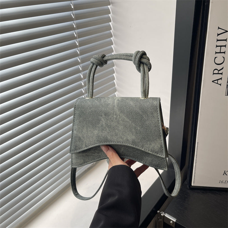 Damen Umhängetasche im minimalistischen Stil mit einzigartigem Verschluss Nord Taschen