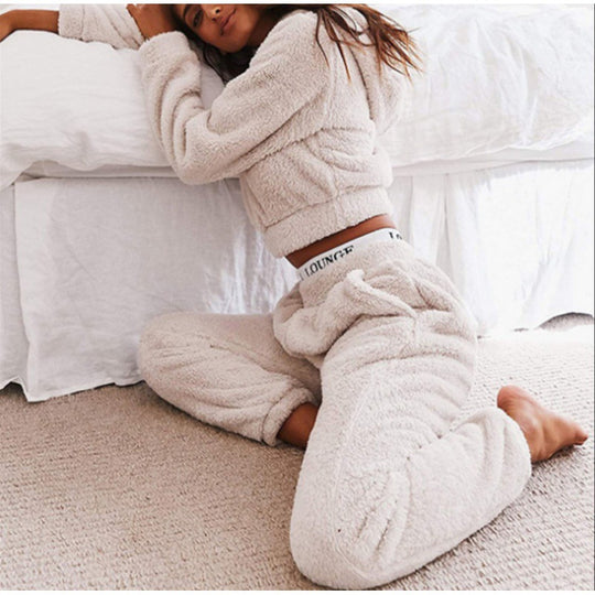 Damen Kuschelige Teddy-Fleece-Loungewear mit Cropped-Hoodie und High-Waist-Jogginghose Nord Taschen