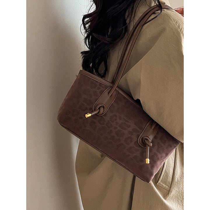 Damen elegante Schultertasche mit modernem Zipper-Design Nord Taschen