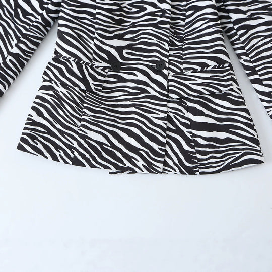 Damen Zebra-Print Blazer im Tailoring-Look mit Doppelreiher und figurbetonter Taille Nord Taschen
