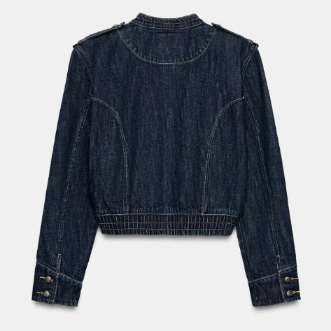 Damen Kurz geschnittene Jeansjacke mit Mandarinkragen, Zierknopfreihe und Schulterpatten Nord Taschen