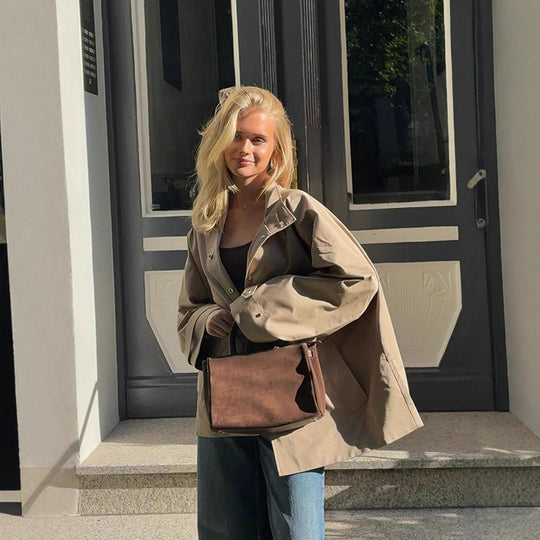 Damen Oversize Kurzmantel im Trench‑Look mit kastiger Silhouette und verdeckter Druckknopfleiste Nord Taschen
