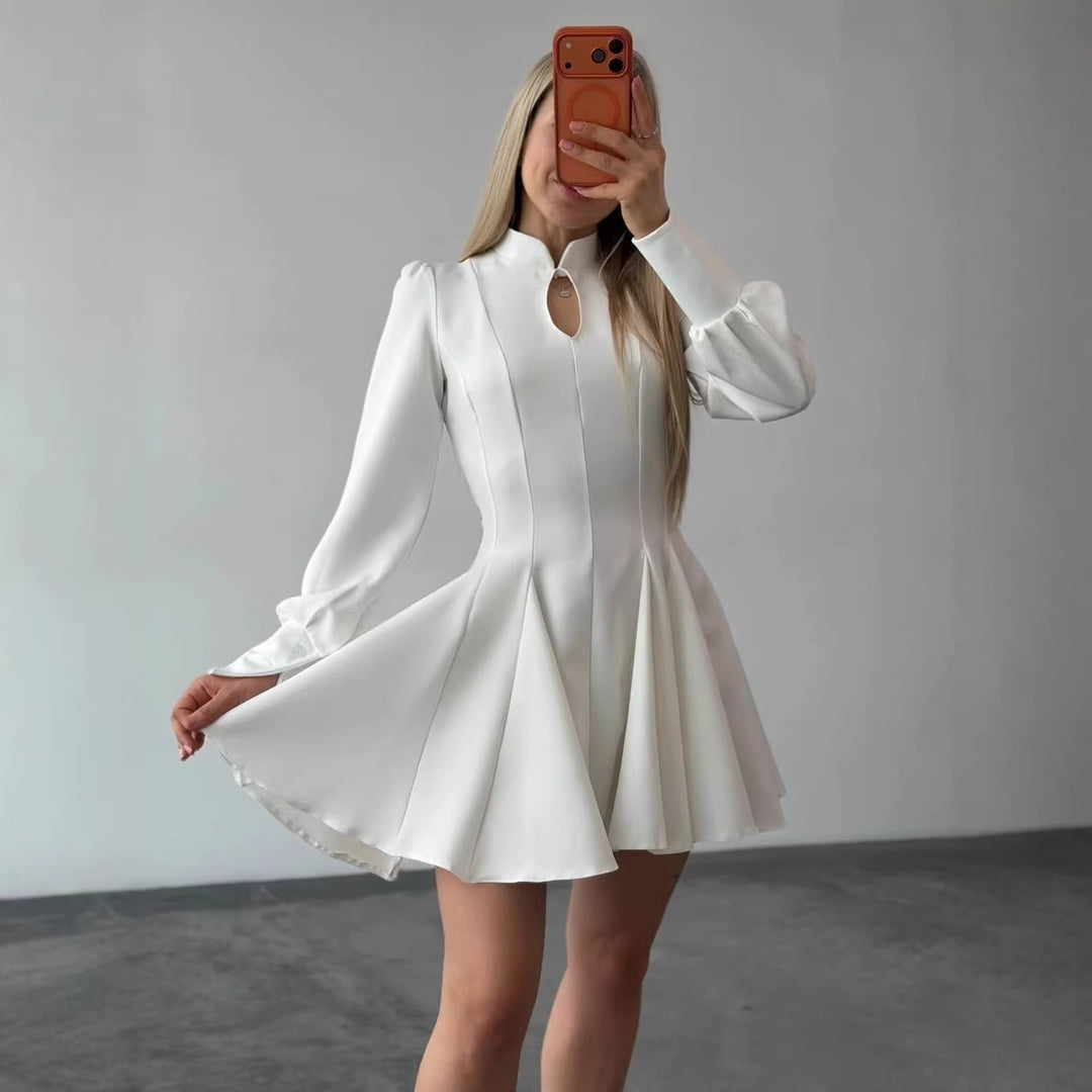 Damen A-Linien Minikleid mit Stehkragen, Schlitzdetail und Ballonärmeln Nord Taschen