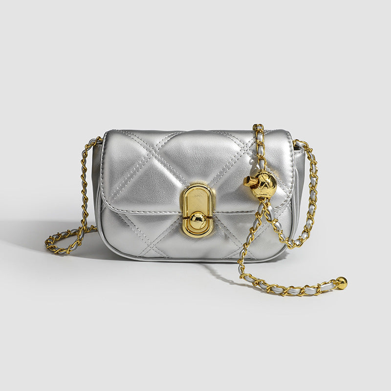Damen Umhängetasche aus hochwertigem, gestepptem Kunstleder mit glamourösem Kettenriemen Nord Taschen