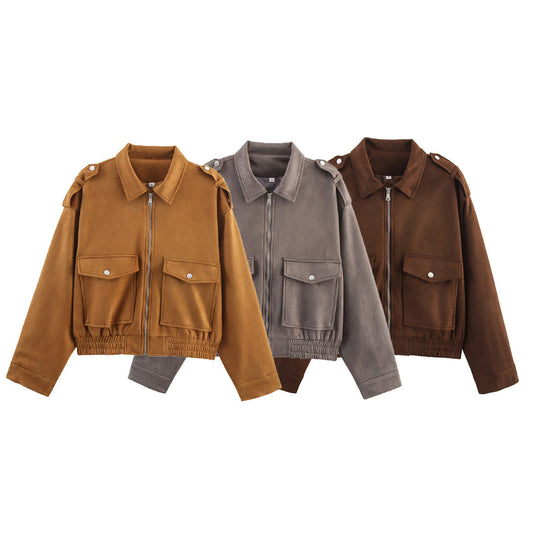 Damen Kurzjacke im Utility‑Bomberstil mit aufgesetzten Pattentaschen, Schulterklappen und elastischem Saum Nord Taschen