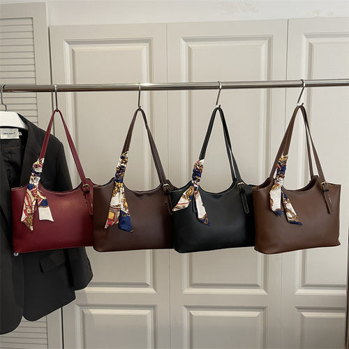 Damen strukturierte Handtasche mit modischem Seiden-Schal Nord Taschen