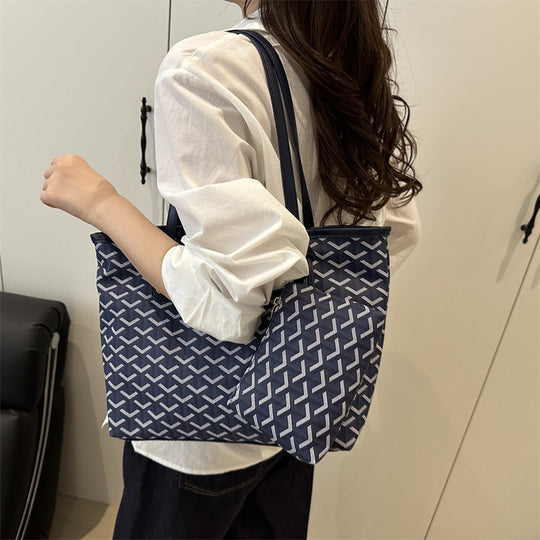 Damen schicke Tote Tasche mit modischem Muster Nord Taschen