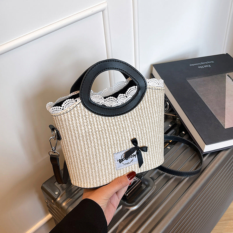 Damen modische Handtasche mit eleganter Häkelkante Nord Taschen