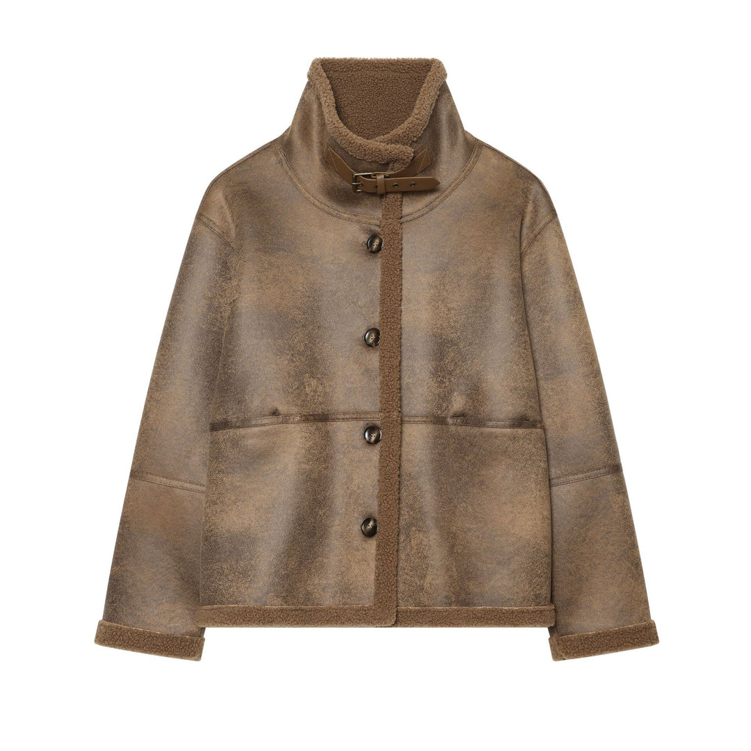 Damen Kurzjacke im Lammfell‑Look mit hoher Stehkragen‑Schnalle und aufgesetzten Taschen Nord Taschen