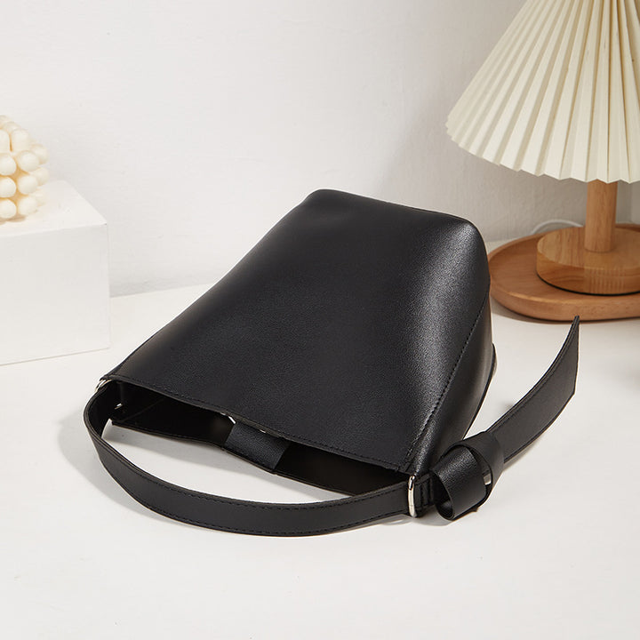 Damen Hobo-Tasche mit minimalistischer Silhouette und verstellbarem Schulterriemen Nord Taschen