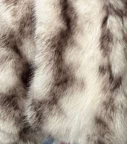 Damen Luxuriöse lange Kunstpelzstola mit Musteroptik und voluminöser Struktur Nord Taschen