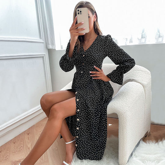 Damen Elegantes Polka-Dots Kleid mit Knopfdetails Nord Taschen