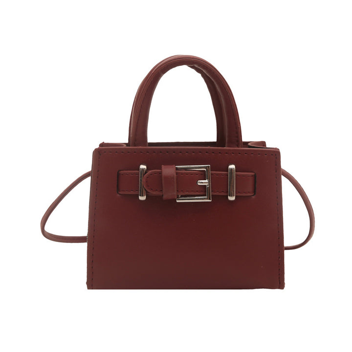 Damen stylische Handtasche mit praktischem Tragegurt und elegantem Verschluss Nord Taschen