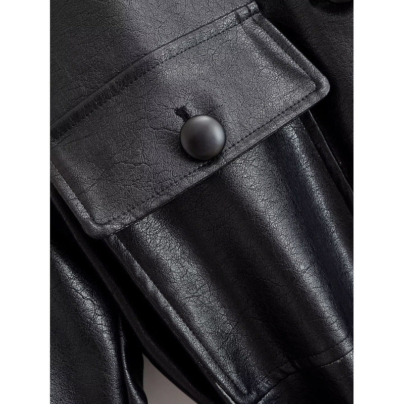 Damen Taillierte Utility‑Jacke aus Kunstleder mit Stehkragen, aufgesetzten Brusttaschen und Bindegürtel Nord Taschen