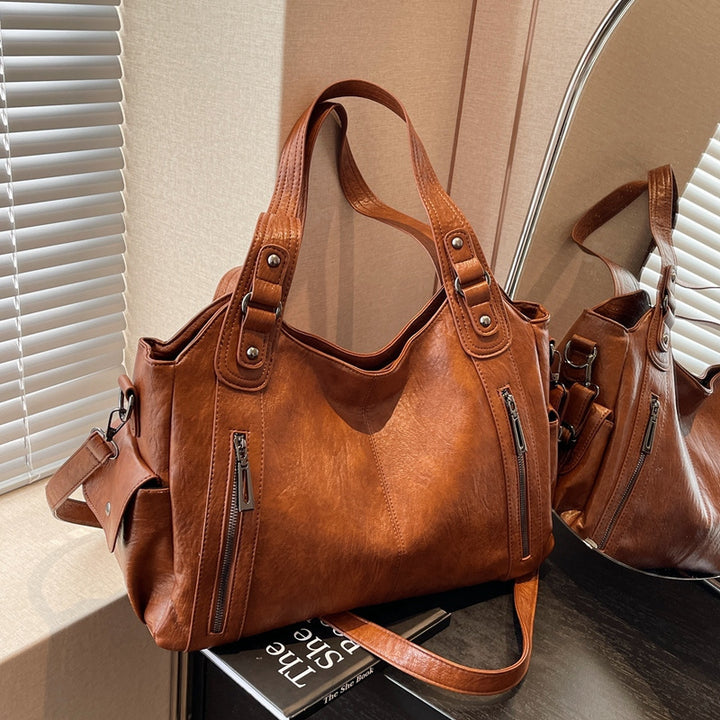 Damen Hobo-Tasche mit praktischem Innenfächersystem und strapazierfähigen Kunstlederdetails Nord Taschen