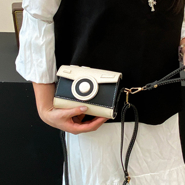 Damen Mini-Handtasche mit verspieltem Klappverschluss Nord Taschen