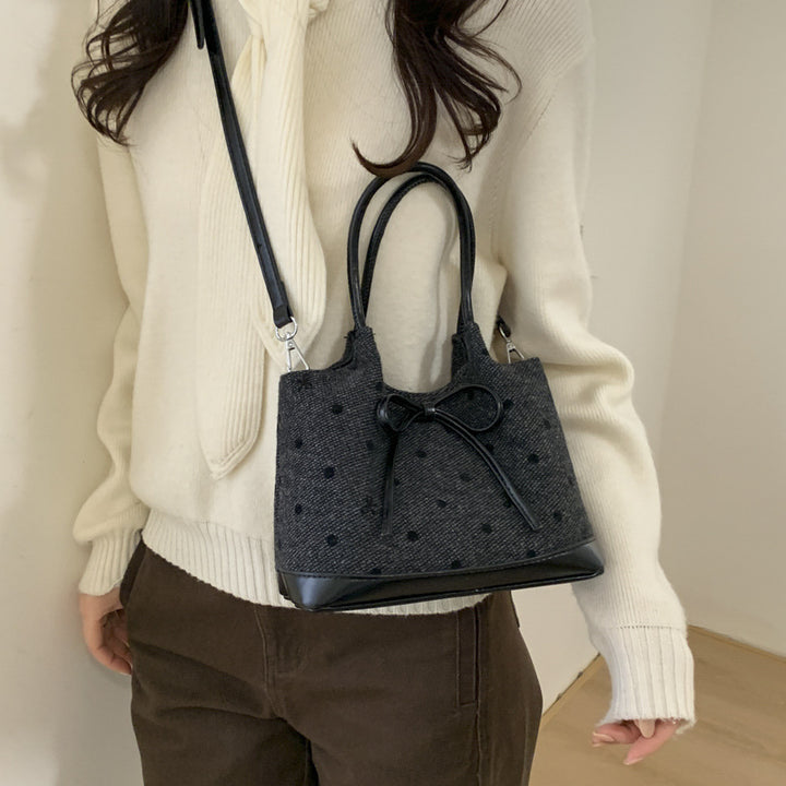 Damen Hobo-Tasche mit verspieltem Design und elegantem Kordelzug Nord Taschen