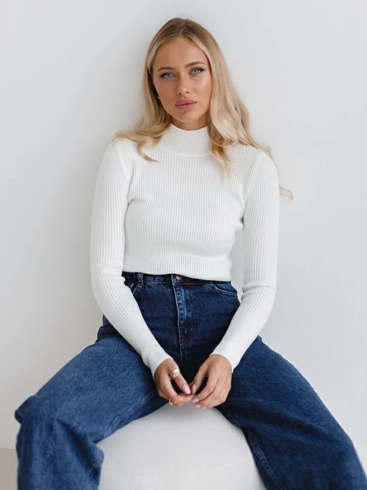 Damen Kurzgeschnittener Rippstrick‑Rollkragenpullover mit taillierter Passform Nord Taschen