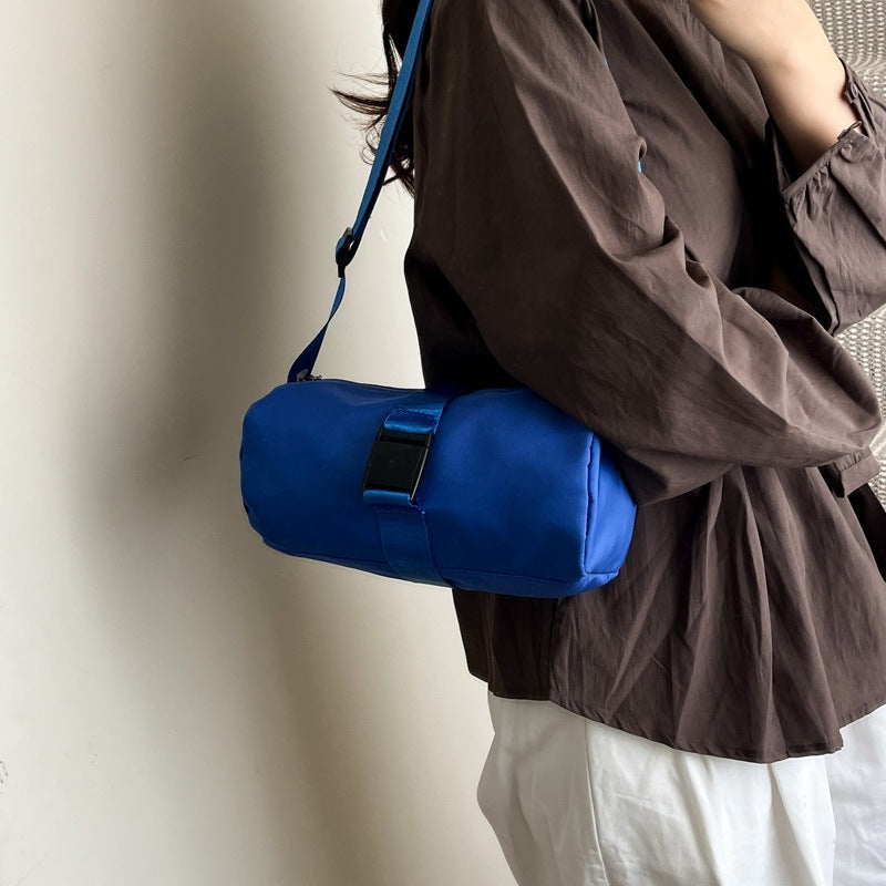 Damen praktische Sporttasche mit verstellbarem Schultergurt Nord Taschen