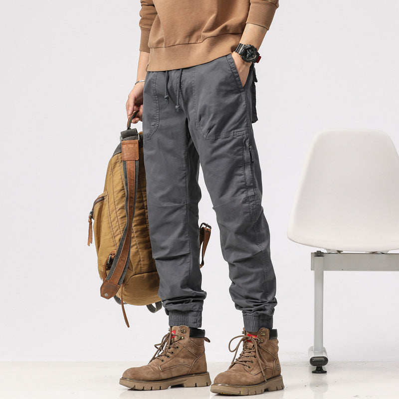 Herren Field-Joggerhose im Military-Workwear-Look mit Ziernähten, aufgesetzten Utility-Taschen und Kordelbund Nord Taschen