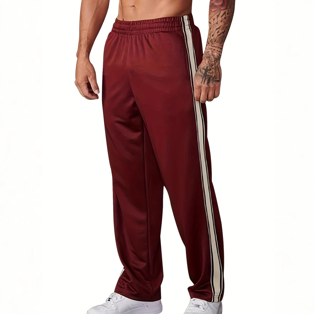 Herren Sportliche Trainingshose mit seitlichem Tape-Streifen und elastischem Bund Nord Taschen