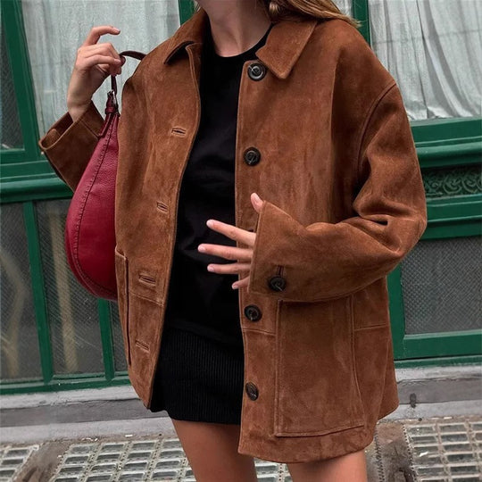 Damen Velourslederjacke mit weitem Schnitt, Hemdkragen und aufgesetzten Taschen Nord Taschen