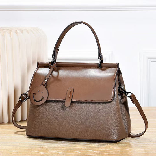 Damen Handtasche mit einzigartigem Smileymotiv und praktischem Schulterriemen Nord Taschen