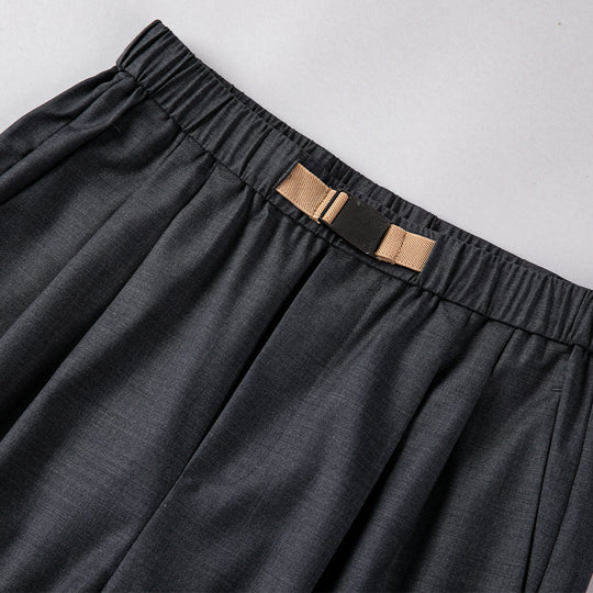 Damen Leichte Stoffhose mit elastischem Bund, Bundfalten und geradem Bein Nord Taschen