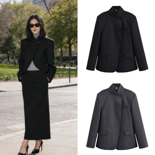 Damen Strukturierter Kurzblazer im Minimalstil mit Stehkragen und verdeckter Knopfleiste Nord Taschen