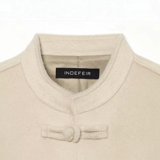 Damen Kurze Teddyjacke mit Mandarinkragen und dekorativen Knotenverschlüssen Nord Taschen