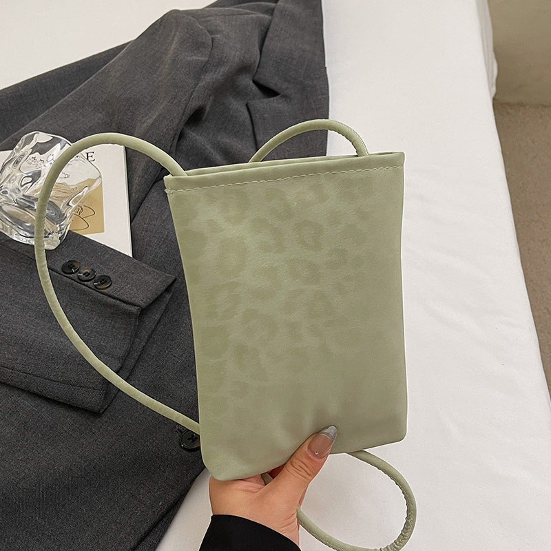 Damen Umhängetasche aus weichem Kunstleder mit modernem Leopardenmuster Nord Taschen