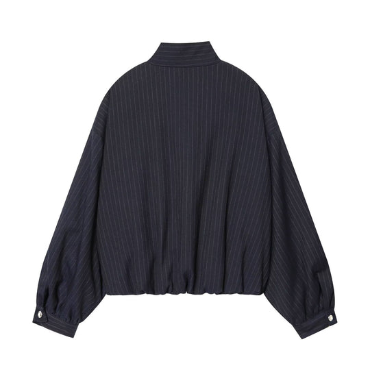 Damen Kurze Nadelstreifen-Blousonjacke mit Stehkragen, Ballonärmeln und elastischem Saum Nord Taschen