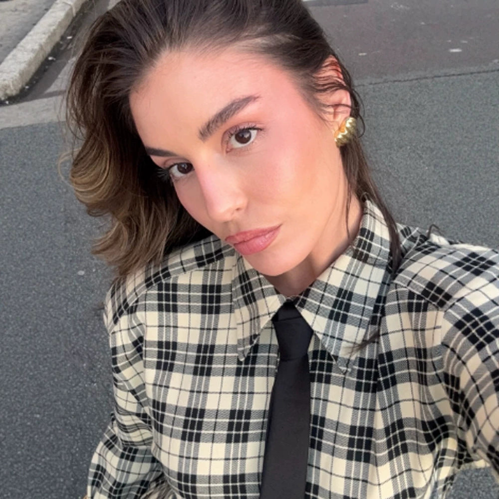 Damen Karo-Hemdjacke mit betonten Schultern und oversized Schnitt Nord Taschen