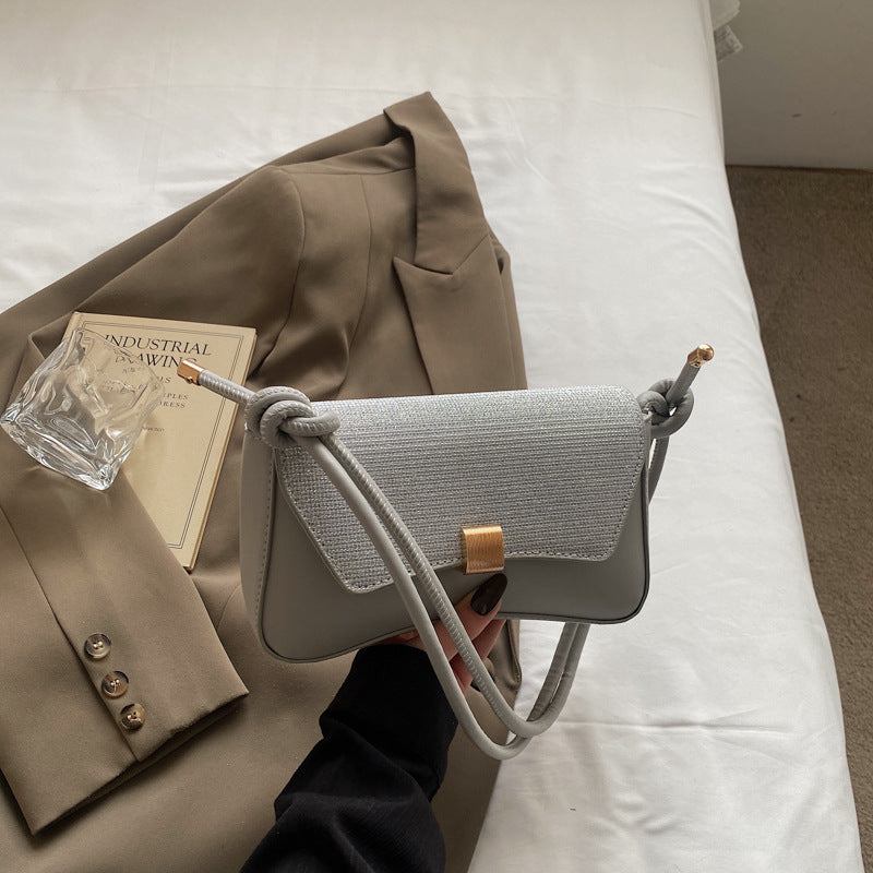 Damen Abendhandtasche mit funkelndem Obermaterial und elegantem Knopfverschluss Nord Taschen