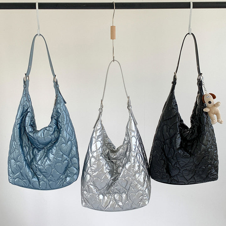Damen Hobo-Tasche mit einzigartigem geschwungenen Design und weich gepolstertem Material Nord Taschen