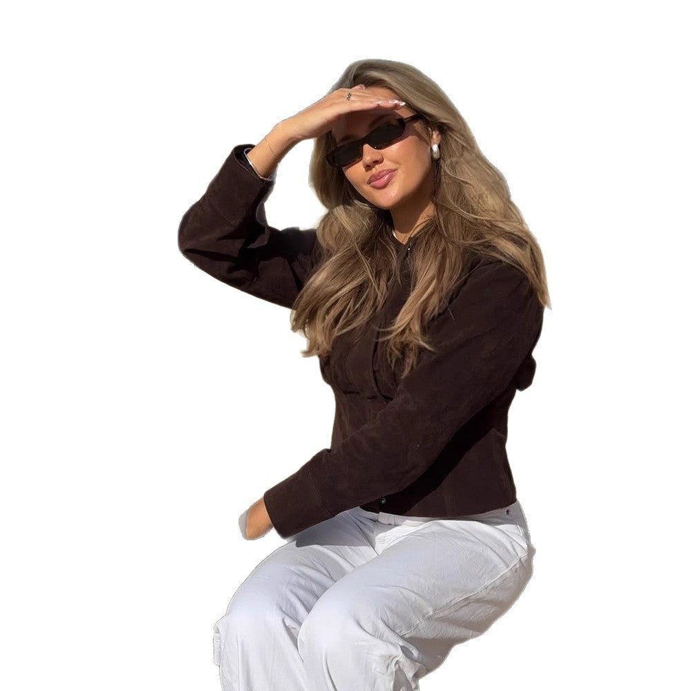 Damen Kurzjacke aus Veloursleder im Hemdjacke‑Stil mit aufgesetzten Brusttaschen Nord Taschen