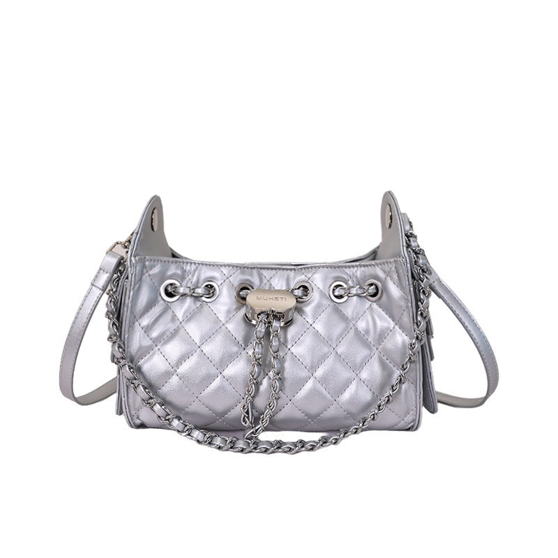 Damen Hobo-Tasche mit eleganter Steppung und modischem Kettenakzent Nord Taschen