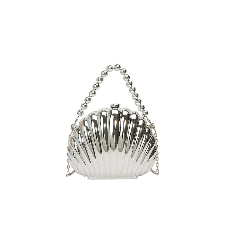 Damen Clutch im Muschel-Design mit stilvollem Kettenriemen Nord Taschen
