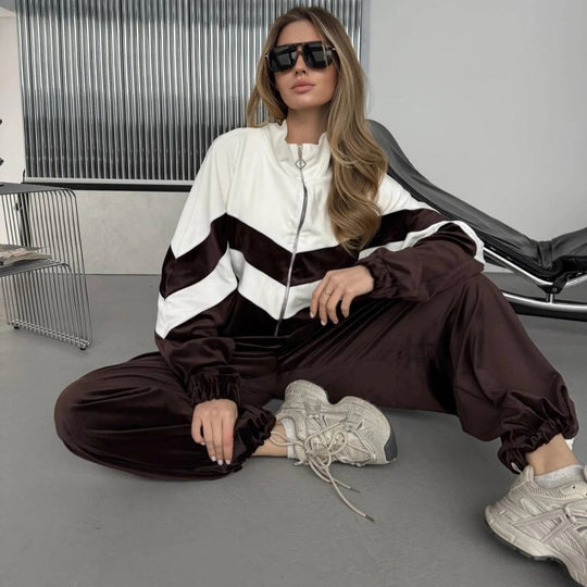Damen Retro-inspiriertes Samt-Trackset mit Chevron-Design, Stehkragen und weiter High-Waist-Jogger Nord Taschen