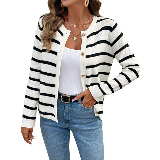 Damen Feinstrick-Cardigan mit maritimen Streifen, goldenen Schmuckknöpfen und schlanker Silhouette Nord Taschen
