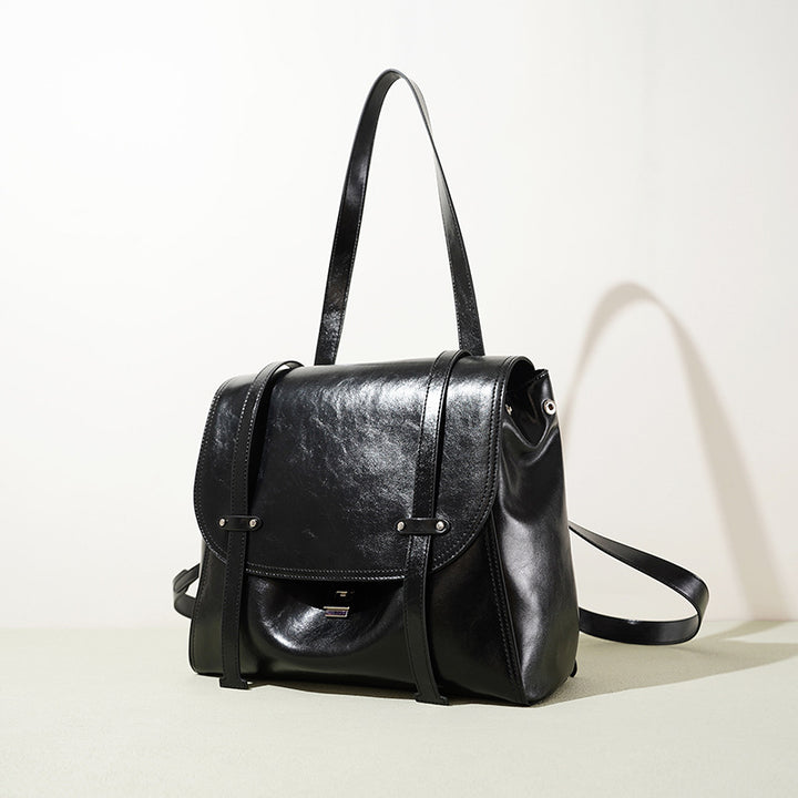 Damen modische Schultertasche mit eleganter Klappe Nord Taschen