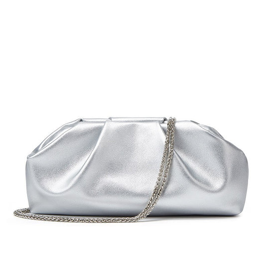 Damen Clutch mit luxuriösem metallic Finish und feinen Faltendesign Nord Taschen