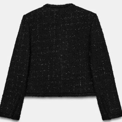 Damen Kurztaillierte Bouclé‑Tweed‑Kastenjacke mit runden Kanten, goldenen Zierknöpfen und aufgesetzten Taschen Nord Taschen