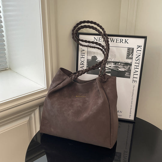 Damen Hobo-Tasche mit geflochtenem Tragegriff und weichem Veloursleder Nord Taschen