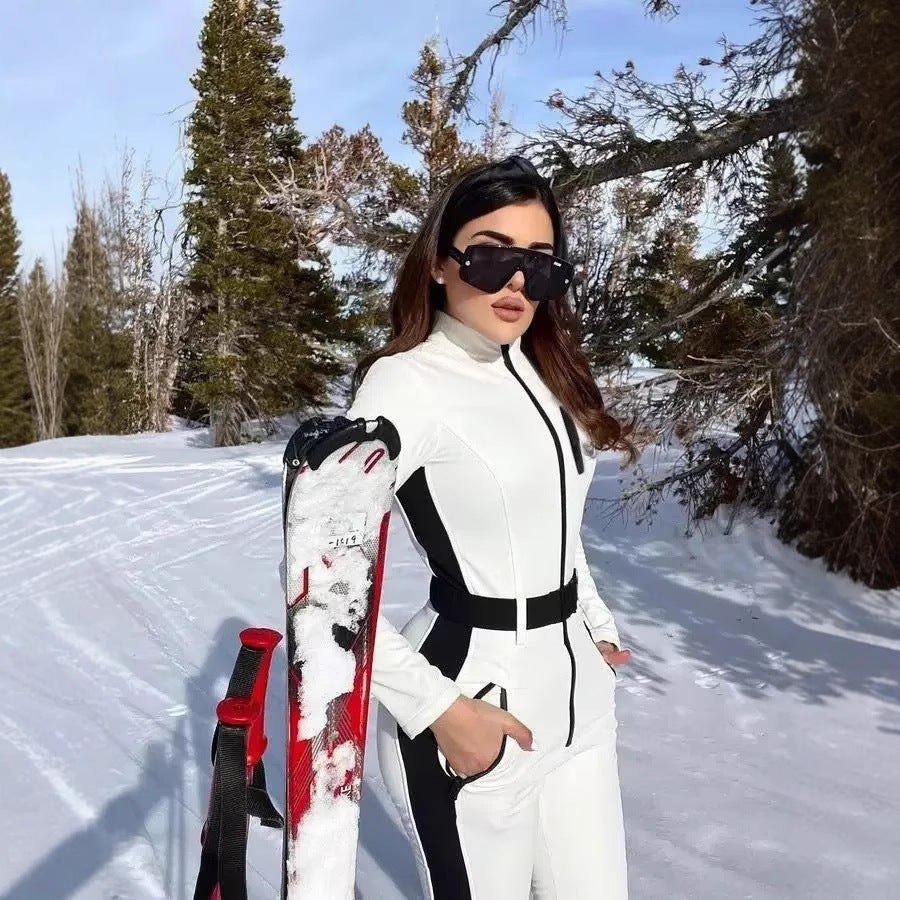 Damen 200+ taillierter Skioverall mit Taillengürtel und winddichter Funktionsmembran Nord Taschen