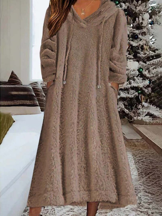 Damen Maxikleid aus Teddy-Fleece mit Kapuze, V-Ausschnitt und Eingrifftaschen Nord Taschen