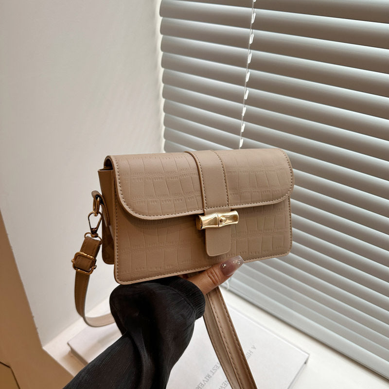 Damen Clutch aus hochwertigem Leder mit elegantem Verschluss Nord Taschen