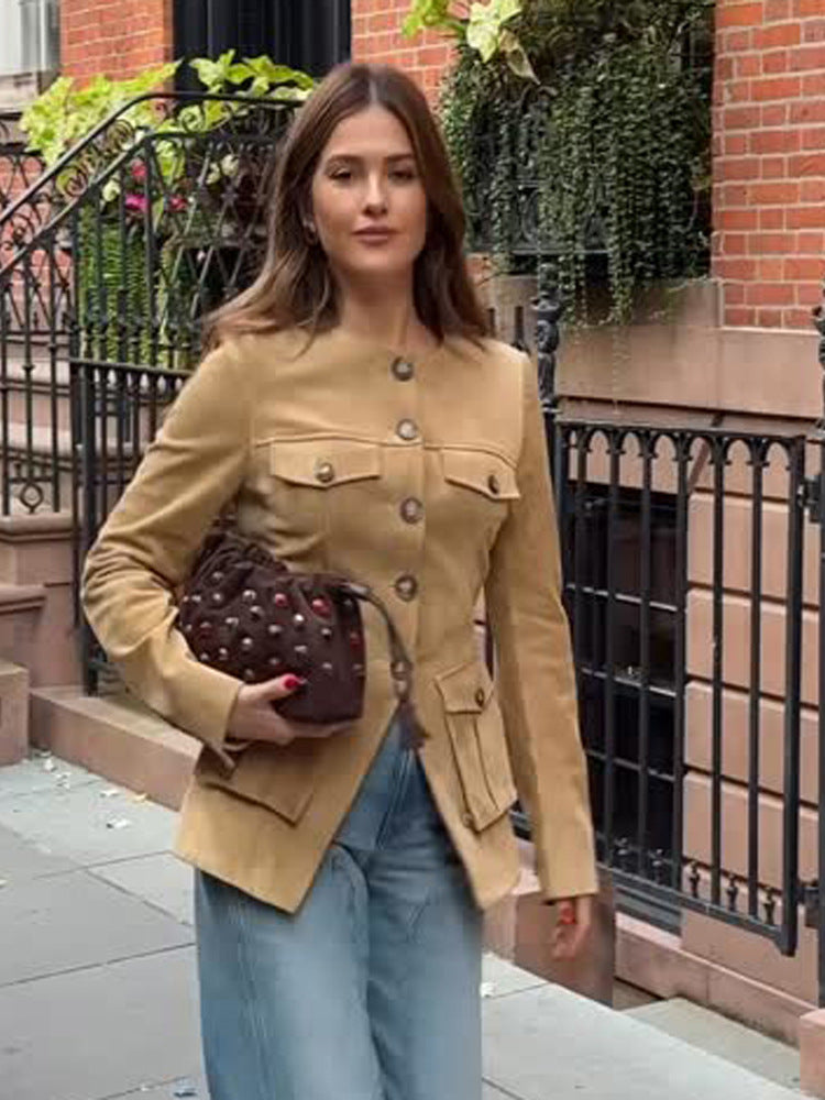 Damen Kurzjacke im Military-Utility-Stil mit aufgesetzten Pattentaschen und Rundhalsausschnitt Nord Taschen